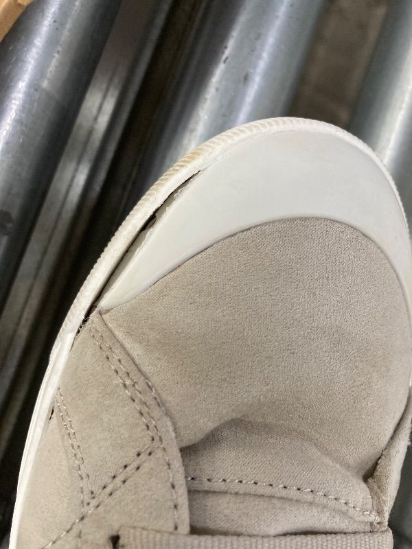 Photo 1 of ***USED-DAMAGED -SELLING AS IS *** Dr. Scholl's Shoes Womens Time Off Sneaker Oyster Microfiber 10 M