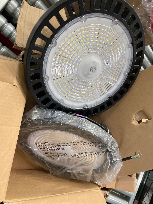 Photo 1 of ***PRICE SHOULD BE $120**DISMISS LISTED PRICE***HYPERLITE UFO Led High Bay Light 150W 21,750lm 5000K 1-10V Dimmable High Bay Led Lights UL Listed US Hook 5' Cable Led High Bay Lights Alternative to 650W MH/HPS for Gym Factory Warehouse 2-PACK***PRICE SHOU