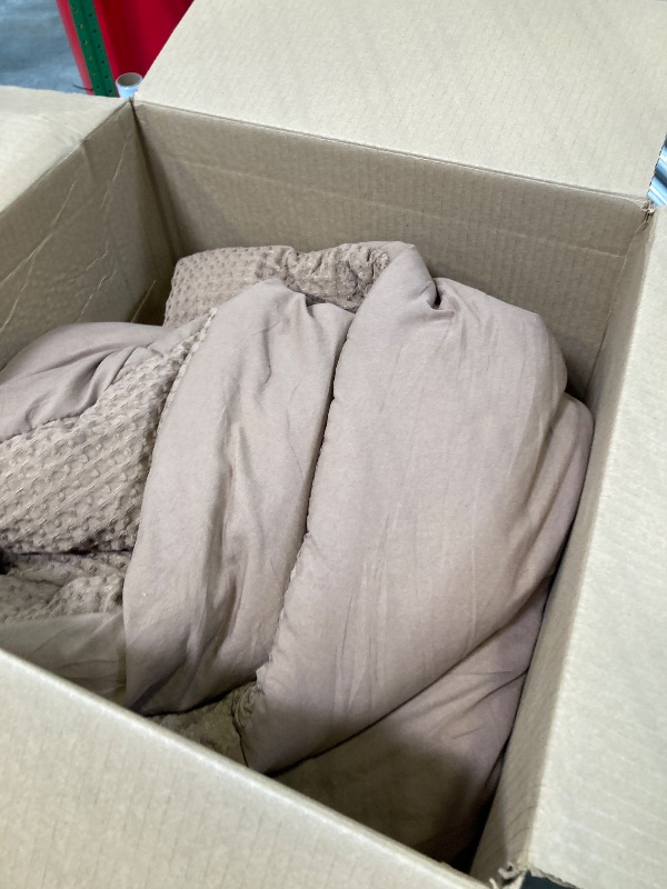 Photo 1 of PHF Ultra Soft Waffle Weave Comforter Set Queen Size, 3 Pieces Lightweight Breathable Comfy Bedding Set, Comfy Textured 1 Comforter with 2 Pillow Shams, Mocha