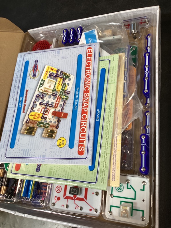 Photo 1 of Snap Circuits Elenco Snap Circuits Pro 500 in 1 Electronics Exploration Kit