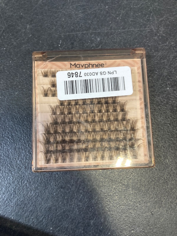 Photo 1 of Mavphnee Brown Lash Clusters