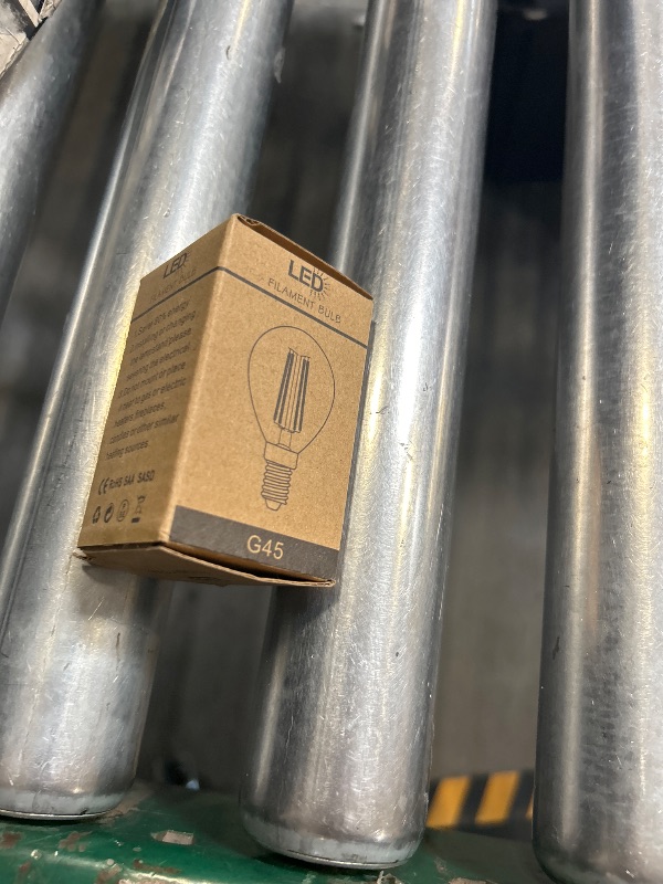 Photo 1 of LED FILAMENT LIGHTBULB 