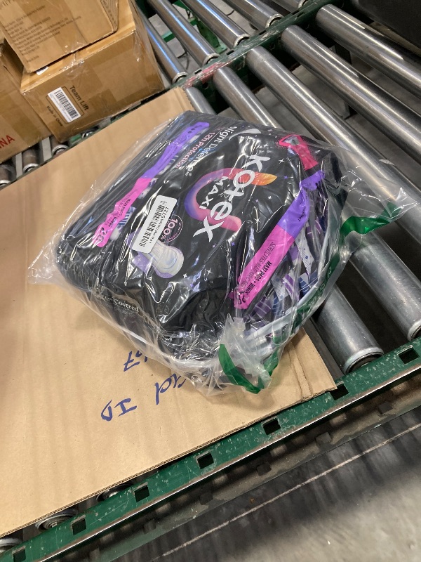 Photo 1 of Kotex Overnight Maxi Pads with Wings, Extra Heavy Absorbency, 28 Count (Packaging May Vary)