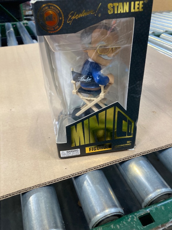 Photo 1 of Iron Studios - POW! - Minico - Stan Lee (Blue) Figure