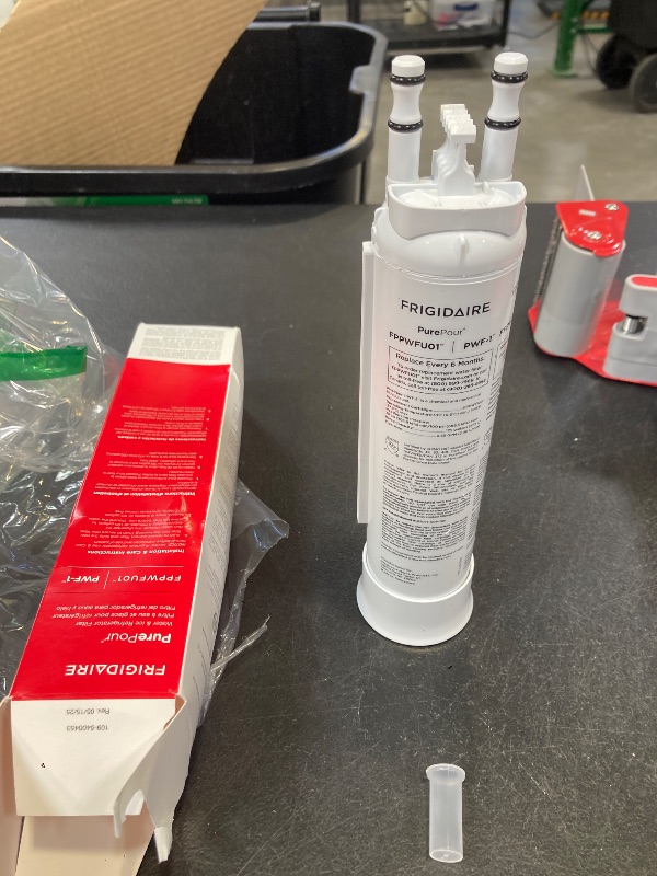 Photo 1 of Frigidaire PurePour PWF-1 (FPPWFU01) & PureAir Ultra II (PAULTRA2) Water & Air Filter Combo Kit