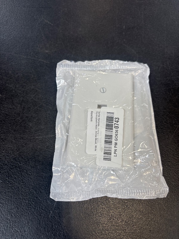 Photo 1 of Leviton 1-Gang Toggle Device Switch Wallplate, Standard Size, Thermoplastic Nylon, Device Mount, 80701-W, White