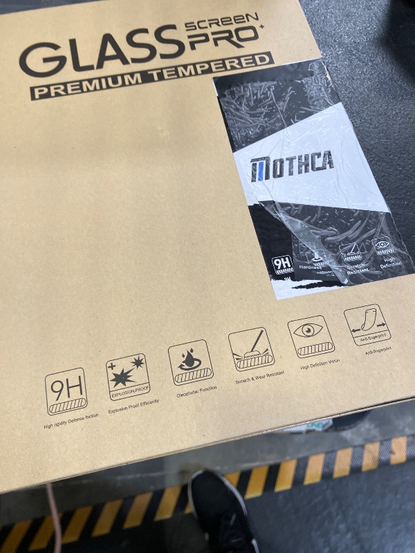 Photo 1 of Mothca Matte Glass Screen Protector for iPad 11-inch A16 2025 (11th Generation) / iPad 10th Generation 10.9-inch 2022 Anti-Glare & Anti-Fingerprint Tempered Glass (Not Privacy) with Alignment Frame