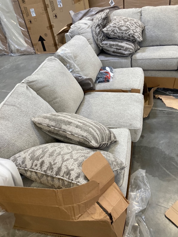 Photo 1 of Ashley Furniture
9060348    3 PIECE - Left-arm Facing Sofa With Corner Wedge --9060346 - Armless Chair----9060355 - Left-arm Facing Loveseat
PLEASE BRING TRUCK UPON PICK UP ITEM IS XL ----FACTORY SEALED