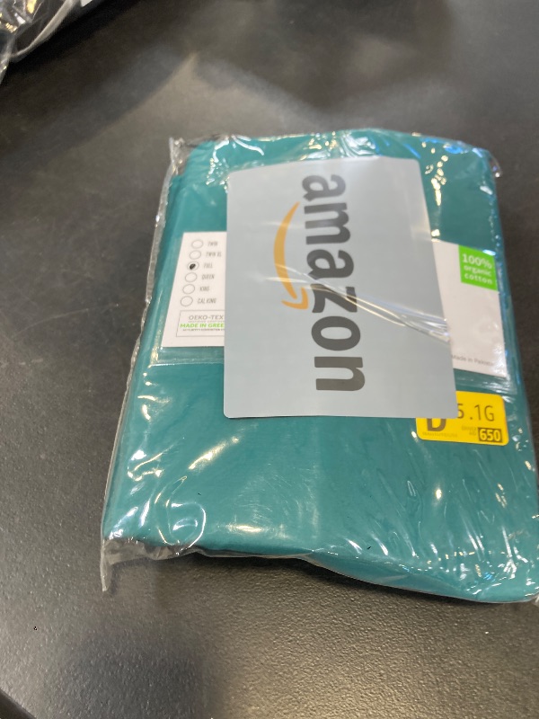 Photo 1 of Royale Linens 100% Organic Cotton Fitted Sheet - Percale Weave - Super Soft Deep Pocket Bottom Sheets - Elastic Sheet Full Size - Full Fitted Sheets Only - (54"x75"+15", Teal)
