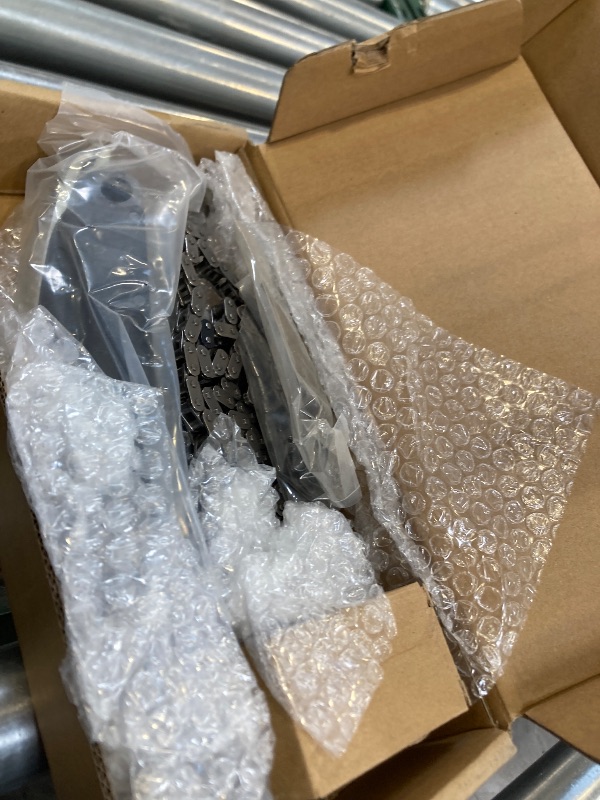Photo 1 of DEEGOOLY 24321-2E200 Engine Timing Chain Kit Applied for HYUNDAI for KIA Elantra Sonata Tucson Optima Soul Forte 2.0L Engine Aftermarket Parts Replace# 24410-2E000 24420-2E200