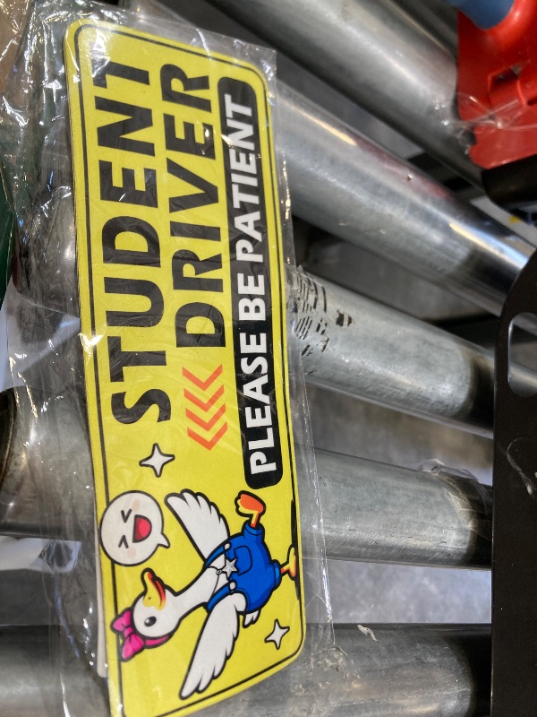 Photo 1 of 4Pcs Cute Cartoon Yellow Goose Novice Driver Magnets, Student Driver Sticker Magnet for Car, Funny Cartoon Nervous Caution Reusable Supplies Can Be Pasted Freely