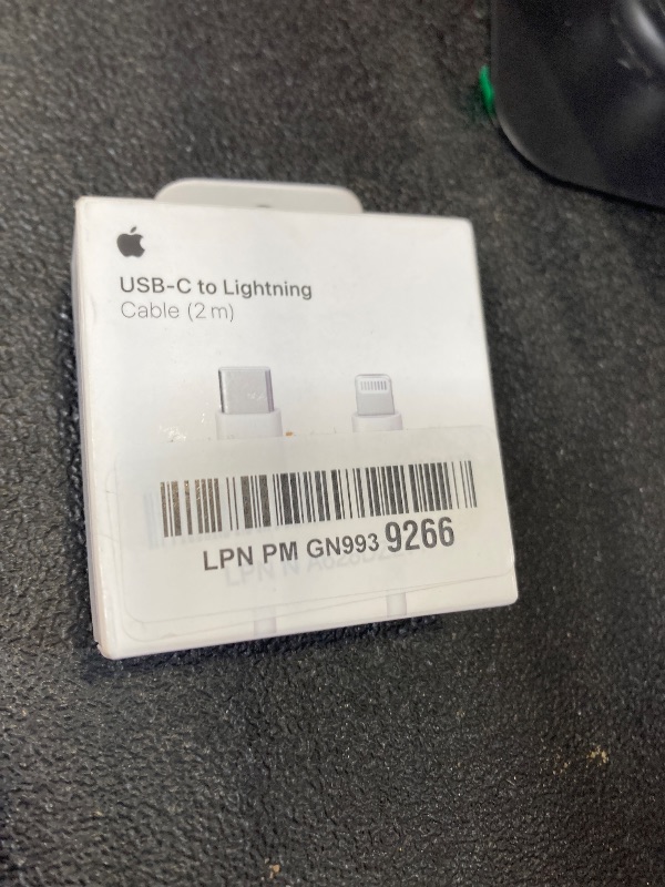 Photo 1 of Apple USB-C to Lightning Cable (2 m)