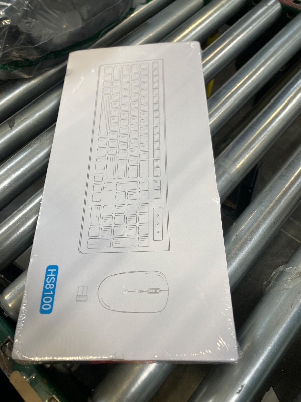 Photo 1 of Wireless Keyboard and Mouse Combo, 2.4G Full Size Silent Keyboard with Fn Multimedia Keys for Office and Home, 3-Level DPI Adjustable Quiet Mouse for Windows,Mac OS Desktop/Laptop/PC(Avocado Green)