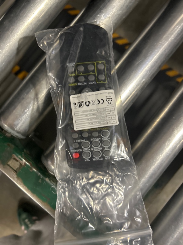 Photo 1 of RAV22 WG70720 Replace Remote Control fit for Yamaha Home Theater Amplifier AV Receiver RX-V350 RX-V357 RX-V359 HTR-5830 HTR5930 HTR5940 RX-V340RDS HTR-5630RDS RXV350 RXV357 RXV359 HTR5830 RXV340RDS