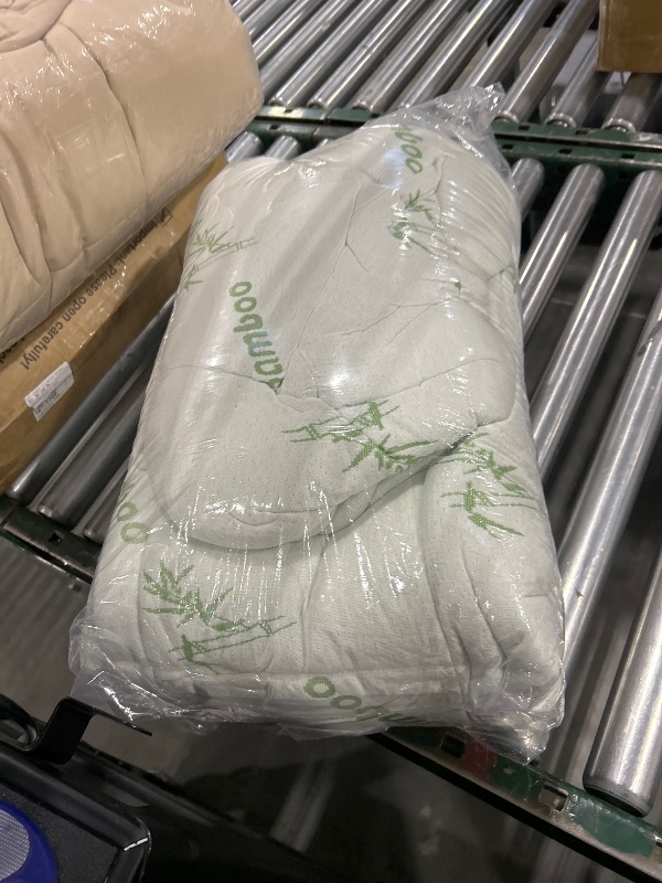 Photo 1 of Niagara Sleep Solution Ultra Soft Full Size Mattress Topper - Rayon Derived from Bamboo Pillow Top Mattress Pad for Back Pain Relief - Naturally Cooling for Hot Sleepers, Green