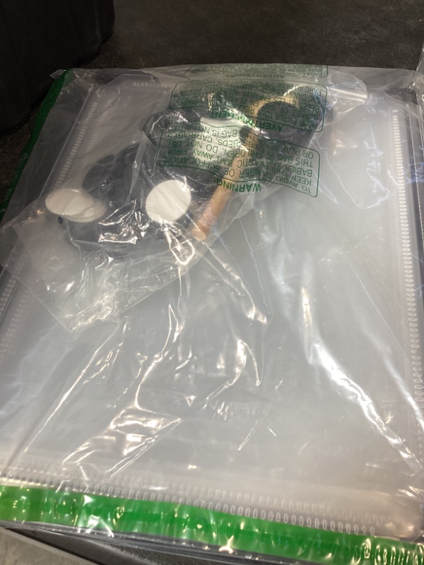 Photo 1 of Plastic shor 3 pack