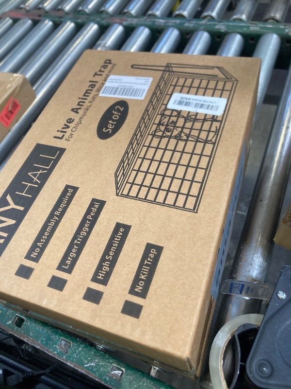 Photo 1 of Anyhall 2-Pack Rat Traps Humane Live Mouse Vole Chipmunk Trap Cage for Indoors and Outdoors (Black)