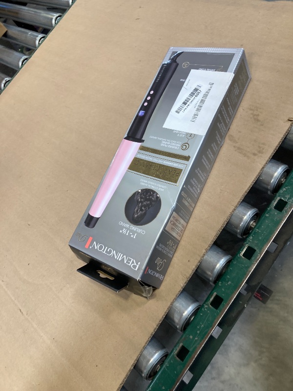 Photo 1 of Remington Products Studio Salon Collection Pearl Digital Ceramic Curling Wand, 11/2 Inch, Pink