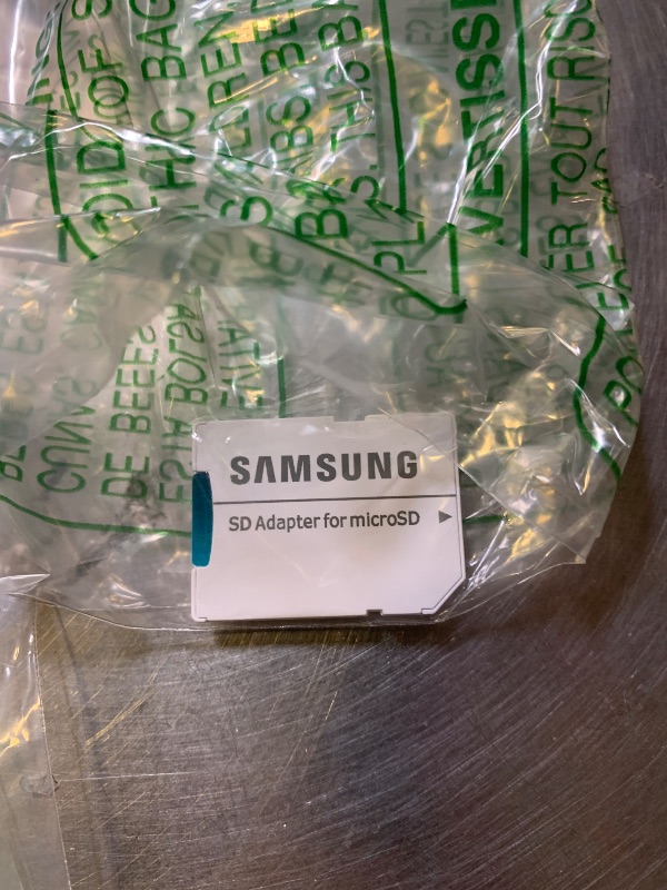 Photo 1 of Samsung EVO Select microSD Memory Card + Adapter, 1TB microSDXC, Up-to 160 MB/s, 4K UHD, UHS-I, C10, U3, V30, A2, for Mobile Phone, Smartphones, Nintendo-Switch, and Tablets (MB-ME1T0SA/AM)