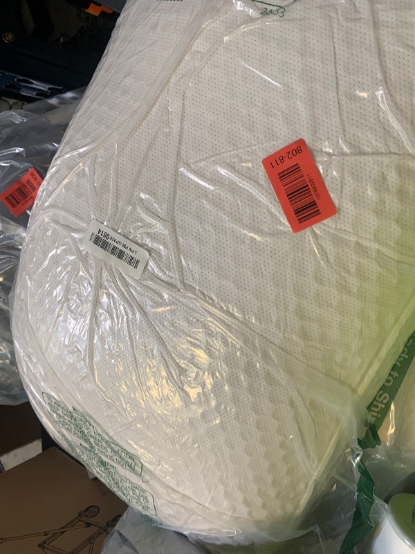 Photo 1 of Purple Harmony Pillow Standard Size, Tall Height, Medium Feel–Talalay Latex Foam Cooling Pillow for Combo or Side Sleepers, 360º Hex GelFlex Grid for No-Pressure Support and Luxurious Weightless Feel