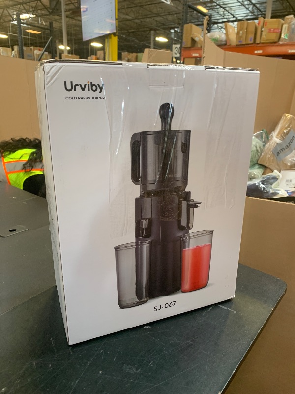 Photo 1 of NON-FUNCTIONAL, PARTS ONLY-----------------------------Cold Press Juicer, Double Press Technology Slow Masticating Juicer Machines, 5-Inch Feed Chute, High Juice Yield, Juice Extractor for Whole Fruits and Vegetabes, Easy to Clean, Black