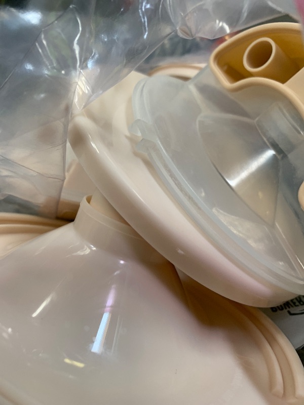 Photo 1 of Paruu Hands Free Breast Pump P16, Wearable Breast Pump Electirc Portable with 4 Modes & 12 Levels, Max 309mmHg Strong Suction 19/21/24mm Flange Inserts Wearable Breastfeeding Pump, 2 Pack?Nude