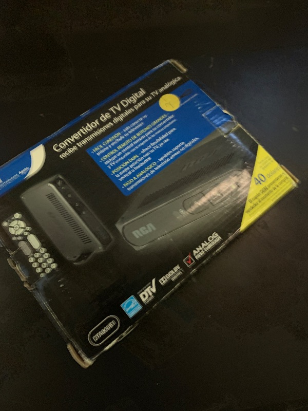 Photo 1 of RCA DTA-800B1 Digital To Analog Pass-through TV Converter Box