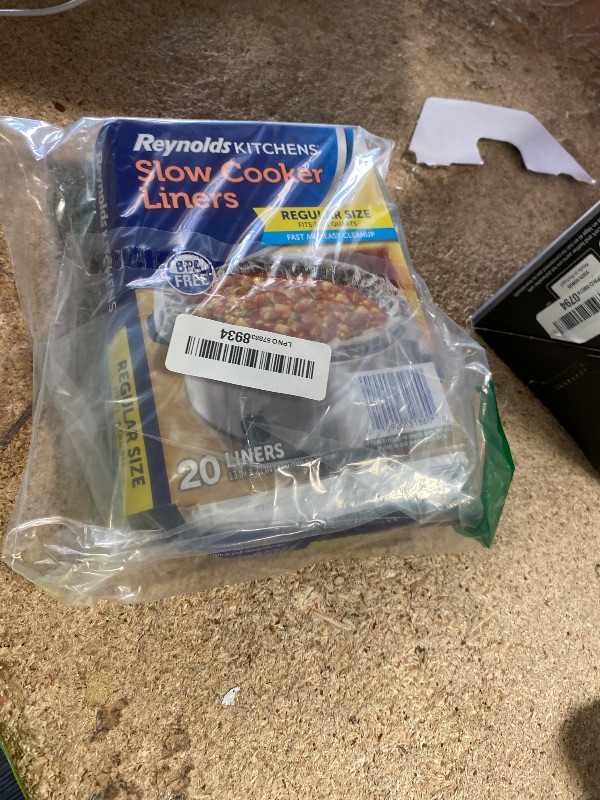 Photo 1 of ??Reynolds Kitchens Bulk Slow Cooker Liners, 20 Count, Fits 3-8 Quart Round and Oval Slow Cookers, Regular Size, BPA-Free Nylon Blend Construction, Heat-Resistant Up to 400F, Prevents Stuck on Food?