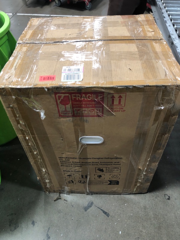 Photo 1 of (unfunctional, for parts) VEVOR Commercial Ice Maker Machine, 200 lbs/24h with 50 lbs Storage Capacity, Built-in/Freestanding/Under Counter, Stainless Steel Ice Maker with LED Display & Self-Cleaning, for Home Bar Restaurant