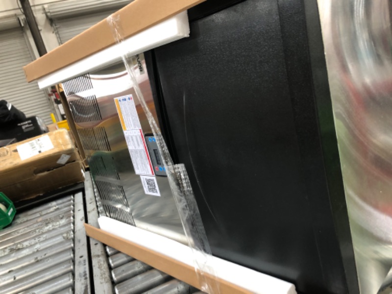 Photo 1 of (unfunctional, for parts) VEVOR Commercial Ice Maker Machine, 200 lbs/24h with 50 lbs Storage Capacity, Built-in/Freestanding/Under Counter, Stainless Steel Ice Maker with LED Display & Self-Cleaning, for Home Bar Restaurant