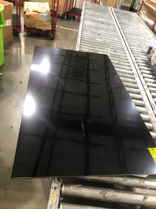 Photo 1 of *BROKEN SCREEN* LG 55-Inch Class OLED evo AI 4K C6 Series Smart TV w/Dolby Atmos, Dolby Vision, HDR10, AI Super Upscaling 4K, Filmmaker Mode, Wow Orchestra, Compatible with Alexa (OLED55C6PUA, 2026)