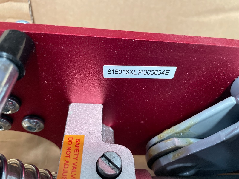 Photo 1 of *** CHECK ALL PHOTOS***    Big RED AT830003XLR Torin Low Profile Economic Aluminum Service/Floor Garage Jack with Quick Lift Pump, 3 Ton (6,000 lb) Capacity, Red