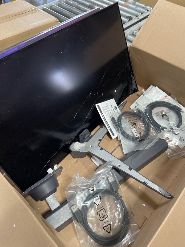View 3 of **CRACKED SCREEN, MISSING POWER CORD** LG ?27GS93QE 27-inch Ultragear OLED Gaming Monitor QHD 1440p 240Hz 0.03ms DisplayHDR True Black 400 AMD FreeSync Premium Pro NVIDIA G-Sync HDMI 2.1 DisplayPort Tilt/Height/Pivot Stand Black