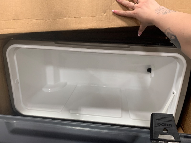 Photo 1 of *ONE LATCH BROKEN OFF**Igloo ice chest extra large grey