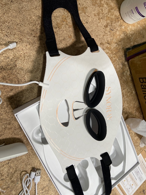 Photo 1 of ***SEE NOTES***Synoray?Quad-Core 4X More Light Energy ?Red Light Therapy Mask for Face, 630nm 850nm NIR 8 Modes LED Light Therapy,?Food-Grade Silicone,Ultra-Lightweight & Contour-Fit ?Birthday Gifts for Women
