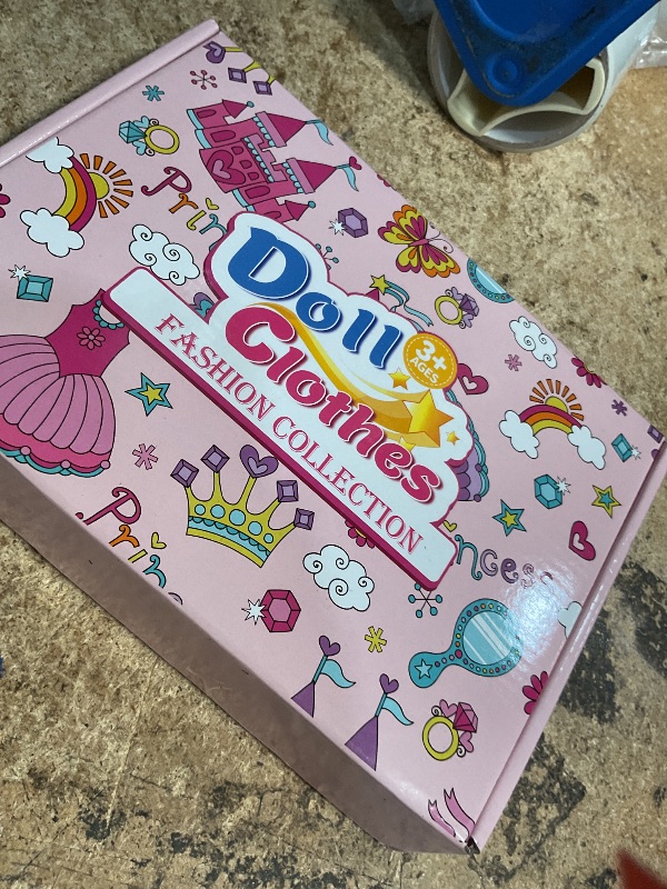 Photo 1 of ?195 Pcs Doll Clothes and Accessories Kit, Include Princess Gowns, Fashion Skirt, Slip Dresses, Tops, Pants, Bikini Swimsuits, Shoes, Crowns, Necklaces, Glasses, Hangers in Gift Box for 11"-12" Dolls