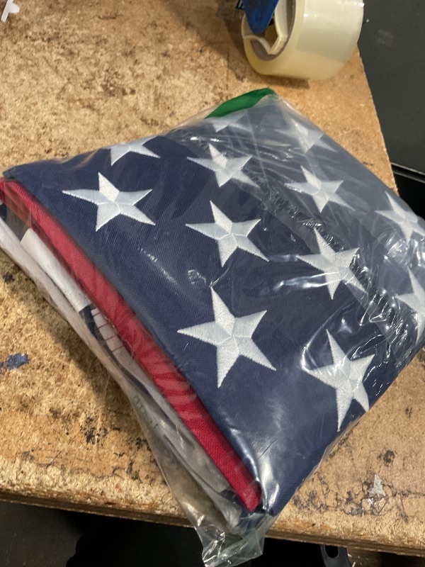 Photo 1 of *UNKNOWN SIZE**US FLAG