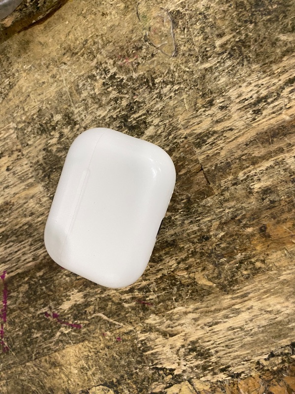 Photo 1 of ***FOR PARTS ONLY BATTERY ISSUE***
Apple AirPods Pro 3 Wireless Earbuds, Active Noise Cancellation, Live Translation, Heart Rate Sensing, Hearing Aid Feature, Bluetooth Headphones, Spatial Audio, High-Fidelity Sound, USB-C Charging
