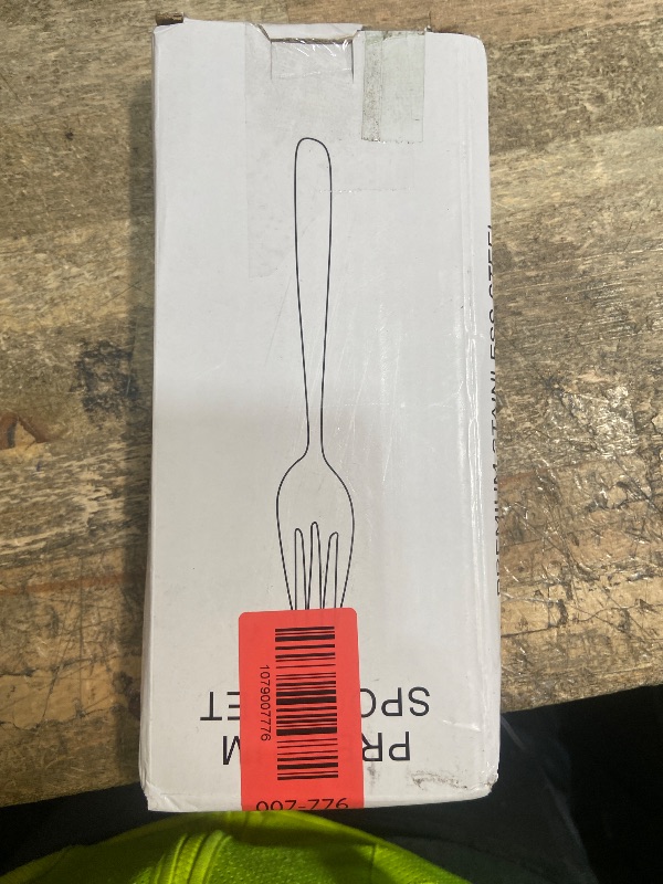 Photo 1 of Dinner Forks Set, Food-Grade Stainless Steel Forks Silverware, Cutlery Fork, Dessert Fork, Metal Forks for Home, Kitchen or Restaurant, Mirror Polished, Dishwasher Safe - 7.5 Inch