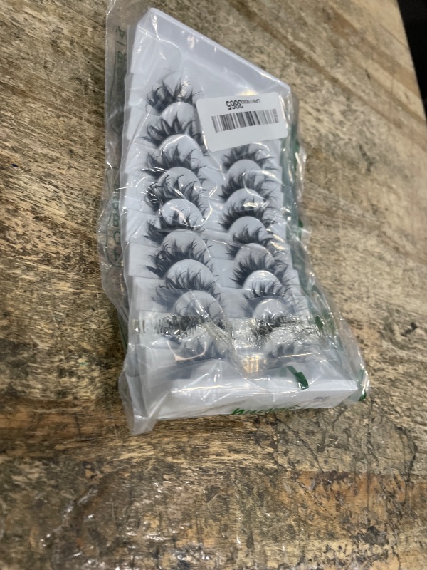 Photo 1 of 10 Pairs Wispy Lashes Wet Natural Look D Curl False Eyelashes Fluffy Cat Eye Lashes 3D Volume Fake Eyelash Pack Faux Mink Lashes Extension Party Halloween Cosplay Makeup