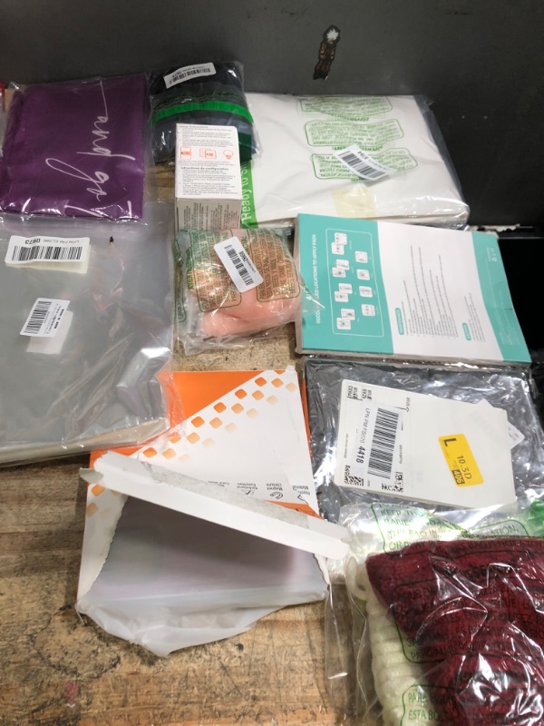 Photo 1 of ** SOLD AS IS BUNDLE OF MISCELLANEOUS AND SORTED GOODS **