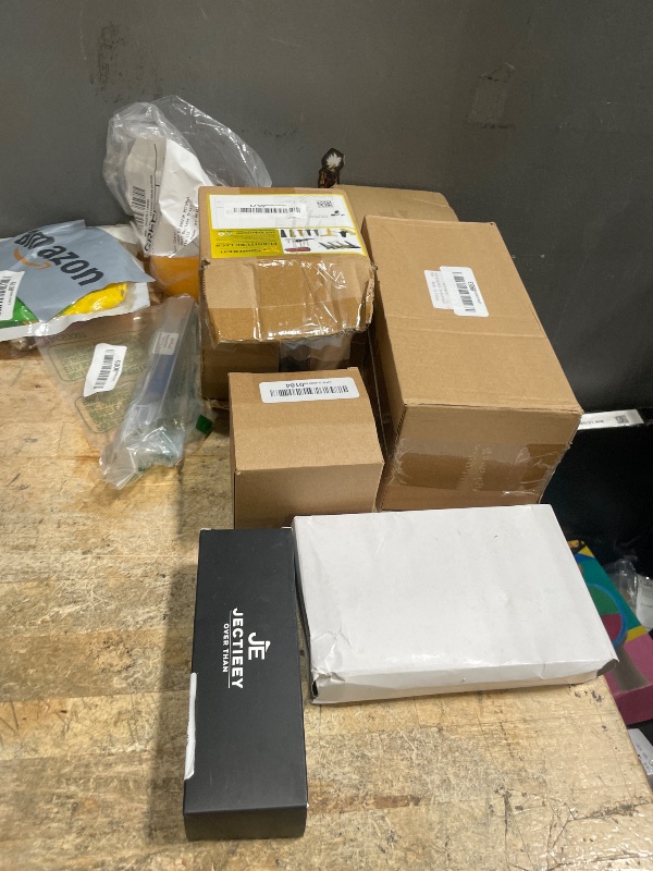 Photo 1 of ** SOLD AS IS BUNDLE OF MISCELLANEOUS AND SORTED GOODS **