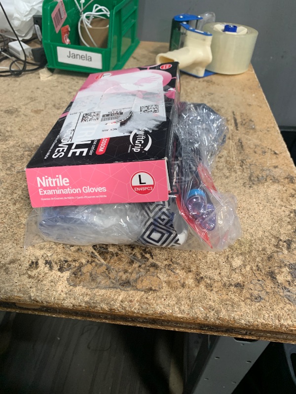 Photo 1 of 1 misc items