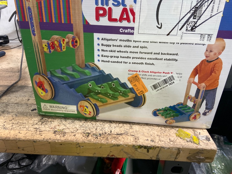 Photo 1 of ***Missing screws*** Melissa & Doug Deluxe Chomp and Clack Alligator Wooden Push Toy and Activity Walker