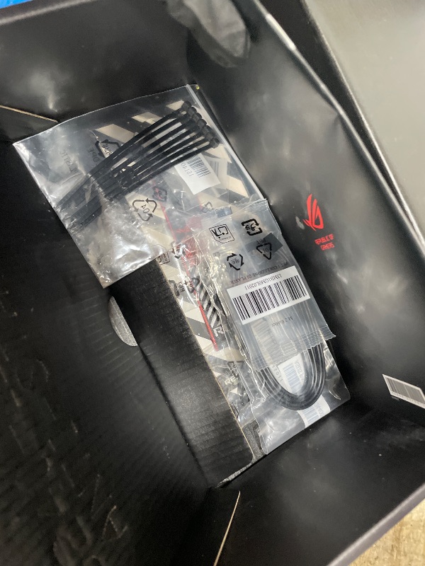 Photo 1 of **PARTS ONLY*** ASUS ROG Strix B850-I WiFi Game, AMD Mini-ITX Motherboard, 10+2+1-Stage Power Supply, DDR5, PCIe 5.0 Slot with Q-Release Location, 2 M.2 Slots, WiFi 7 with WiFi Q Antenna, AI Advisor, AI Networking II