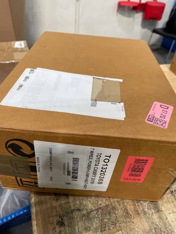 Photo 1 of **FACTORY SEALED** Marretoo for Toyota Camry Side Mirror Assembly Driver Side 2018 2019 2020 2021 2022 2023 2024 | Power | Heated | Turn Signal | Blind Spot Monitoring (POWER+LAMP+HEAT+BSM, Driver Side(LH))