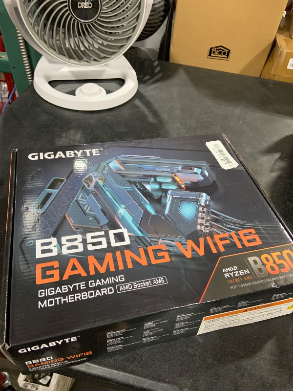 Photo 1 of GIGABYTE B850 Gaming WIFI6 AMD AM5 ATX Motherboard, Support AMD Ryzen 9000/8000/7000 Series, DDR5, 6+2+2 Power Phase, 3X M.2, PCIe 5.0, USB-C, WIFI6, GbE LAN, EZ-Latch, 5-Year Warranty
