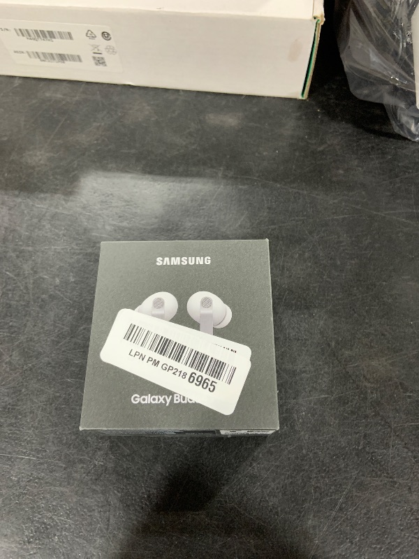 Photo 1 of Samsung Galaxy Buds 4 Pro (2026) AI True Wireless Bluetooth Earbuds, Hi-Res Audio, 2-Way Speaker, ANC 2.0, Optimized Comfort, IP57, Live Translation, White [US Version, 2 Yr Warranty]