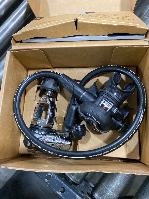 Photo 1 of SCUBAPRO MK25 EVO/S620 Ti Diving Regulator System for Scuba Diving, INT
