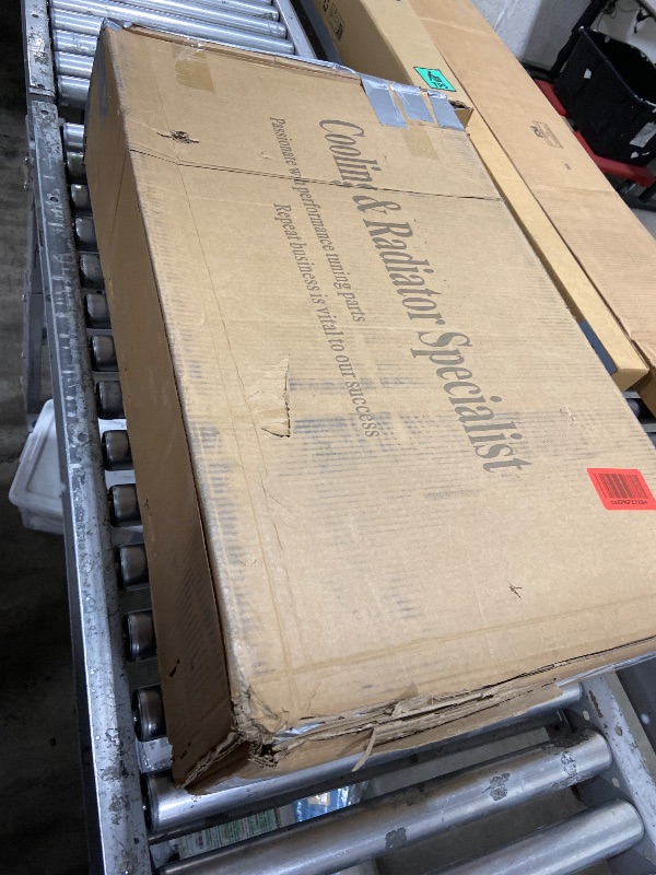 Photo 1 of ALLOYWORKS Radiator for 1967-1972 Chevy Blazer GMC C10 C20 C30 K10 K20 K30 C1500 C25 C2500 C35 C3500 Pickup Suburban Truck Van Jimmy L6 V8 Engines Radiators, Full Aluminum(4 Row, Silver, CU369)